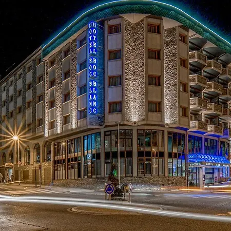 Hotel Roc Blanc & 4*