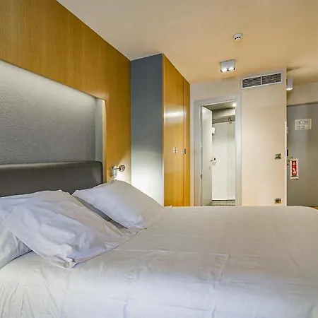 Roc Blanc & 4* Andorra la Vella